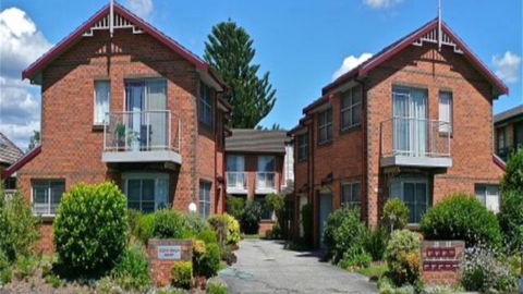 Ocean Beach Court #2 - Umina Beach - Sunshine Coast Tourism 0