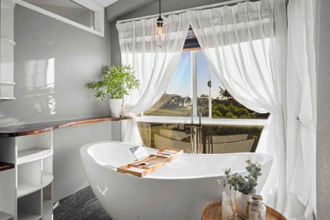 Ocean Breeze At Rainbow Beach - Holiday Sunshine Coast 0