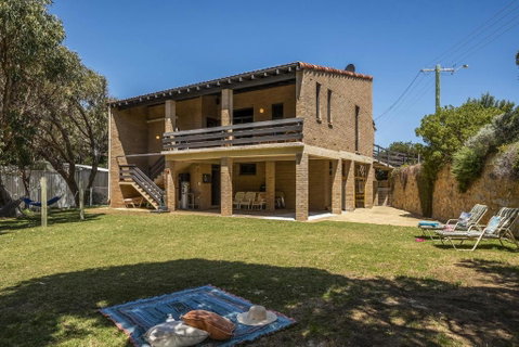 Ocean Close - Spacious Beach House - Sunshine Coast Tourism 0