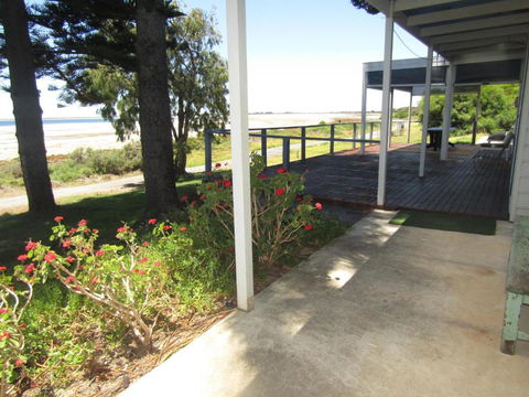Ocean Devotion - Point Turton - Sunshine Coast Tourism 1