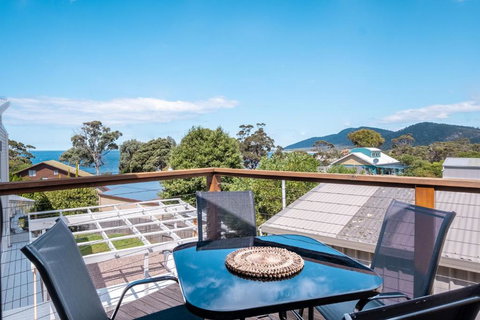 Ocean Pines - Holiday Sunshine Coast 0