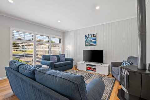 Ocean Retreat By Ready Set Stay - BYO Linen And Towels - Holiday Sunshine Coast 1