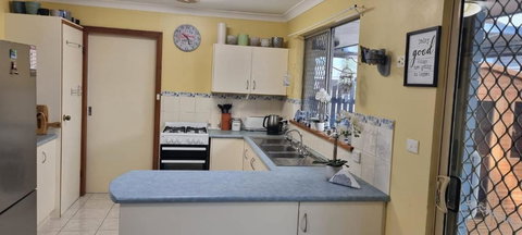 Ocean Street Delight - Holiday Sunshine Coast 3