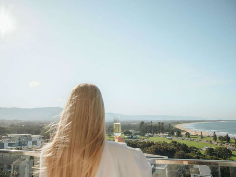 Novotel Wollongong Northbeach - Sunshine Coast Tourism 3