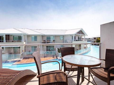 Pacific Blue 245-265 Sandy Point Rd - Dual Key Access, Air Conditioned Unit With Resort Facilities And Linen Supplied - Sunshine Coast Tourism 0