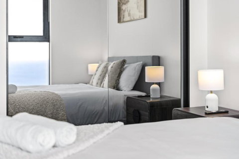 OCEAN Views In Beachside 2-Bedroom Unit - Q Stay - Holiday Sunshine Coast 2