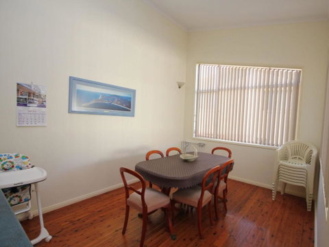 Pacific Breeze - Holiday Sunshine Coast 3