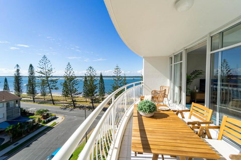 Ocean View 2BR Apartment And SPA - Holiday Sunshine Coast 3