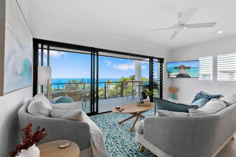 Ocean Viewpoint - Holiday Sunshine Coast 0