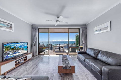 OCEAN VIEWS 16 Pool & Spa Wi-FI - Sunshine Coast Tourism 3