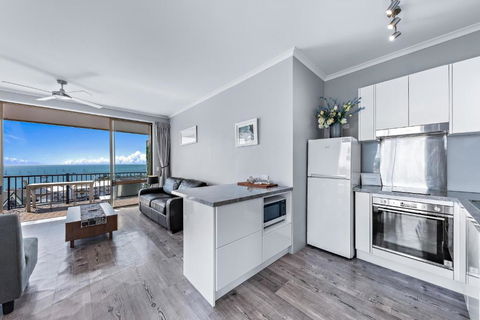 OCEAN VIEWS 16 Pool & Spa Wi-FI - Sunshine Coast Tourism 2
