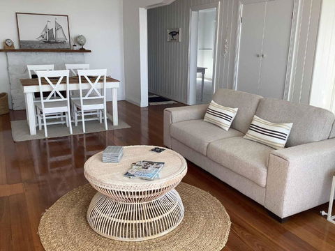Ocean Views & City Convenience Perfect Getaway - Sunshine Coast Tourism 1