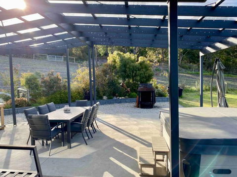 Ocean Views, Spacious & Private, Hot Hub - Sunshine Coast Tourism 2