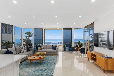 Ocean Vista Escape - A Lofty Beachfront Penthouse - Sunshine Coast Tourism 0