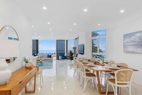 Ocean Vista Escape - A Lofty Beachfront Penthouse - Sunshine Coast Tourism 2