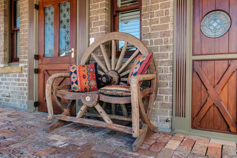 Old Bank Boutique Hotel - Holiday Sunshine Coast 3