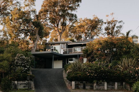 Olga And Alma - The Coastal Retreat - Sunshine Coast Tourism 3