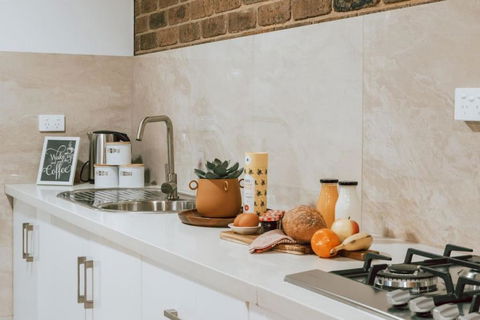 Olinda Sandstone Apartment 2 Bedroom Spa Bath - Sunshine Coast Tourism 0