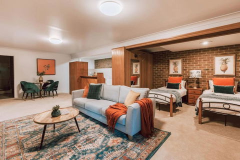 Olinda Sandstone Apartment 2 Bedroom Spa Bath - Sunshine Coast Tourism 3