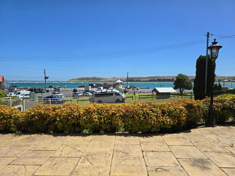 On The Terrace Stanley - Sunshine Coast Tourism 1