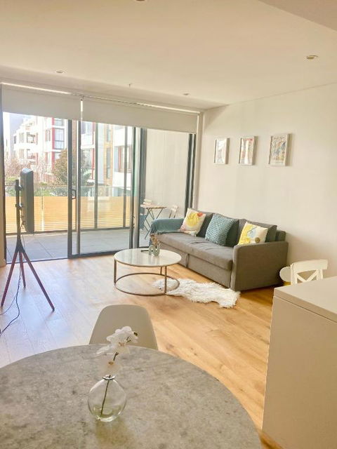 One Bedroom With Roof Top Pool - Sunshine Coast Tourism 1