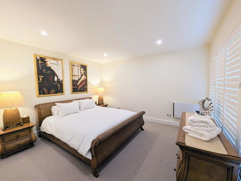 ONE Luxury Apartment - Sunshine Coast Tourism 2