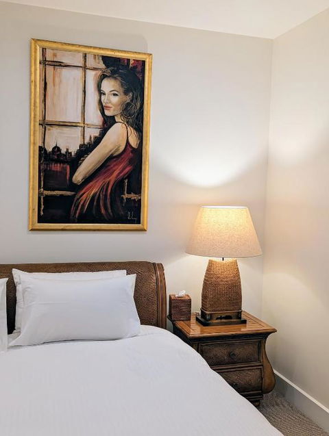 ONE Luxury Apartment - Sunshine Coast Tourism 1
