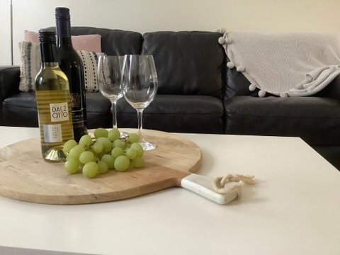 Orange Tree Cottage - Sunshine Coast Tourism 2
