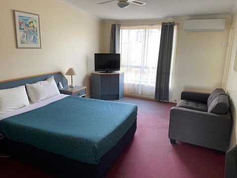 Orbost Country Man Motor Inn - Sunshine Coast Tourism 2