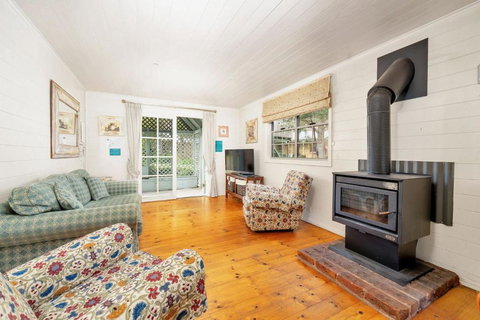 Orchard Cottage Alpine Southern Highlands - Sunshine Coast Tourism 1