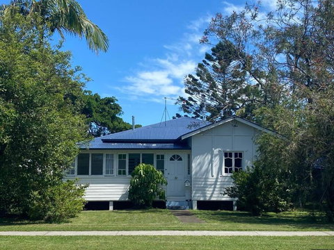 Original Surf Cottage In Heart Of Pottsville Beach - Sunshine Coast Tourism 0
