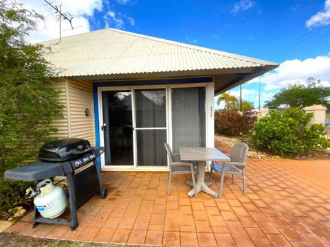 Osprey Holiday Village Unit 222 1 Bedroom - Sunshine Coast Tourism 0