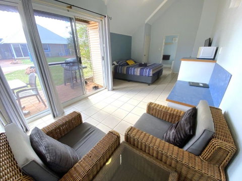 Osprey Holiday Village Unit 222 1 Bedroom - Sunshine Coast Tourism 1