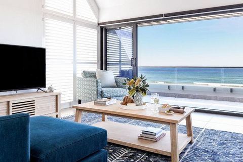 Pacific Dawn On The Beach Two - Holiday Sunshine Coast 2