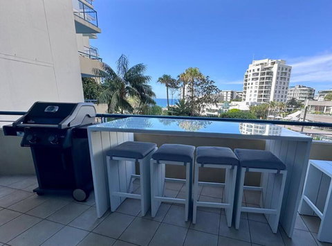 Ocean View Private Cronulla Apartment - Sunshine Coast Tourism 3