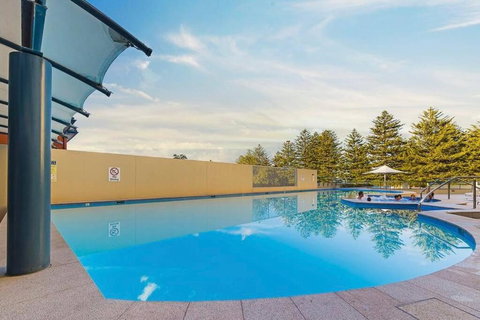 Ocean View Private Cronulla Apartment - Sunshine Coast Tourism 2