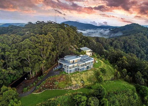 ON TOP Of THE WORLD Garden Studio - Sunshine Coast Tourism 2