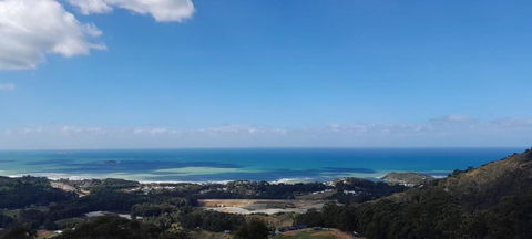 ON TOP Of THE WORLD Garden Studio - Sunshine Coast Tourism 1