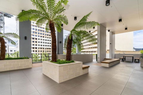 Park Avenue Apt In The Heart Of The City - Holiday Sunshine Coast 2