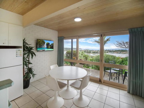 Pacific Heights - Holiday Sunshine Coast 1