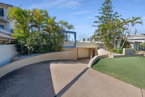 Pacific Links 1b - Holiday Sunshine Coast 2