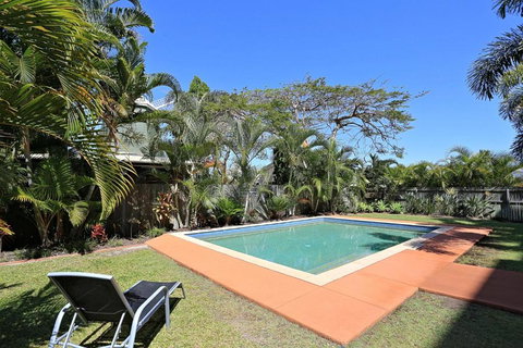 Pacific Reef By Kacys - Holiday Sunshine Coast 1