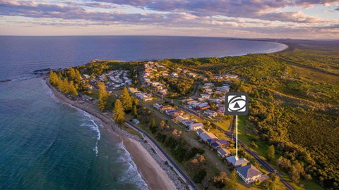 Pacifica 2 - Holiday Sunshine Coast 2