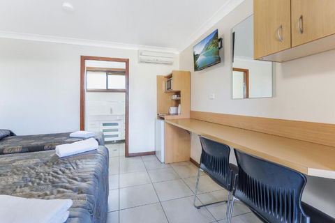 Palm Valley Motel - Holiday Sunshine Coast 3
