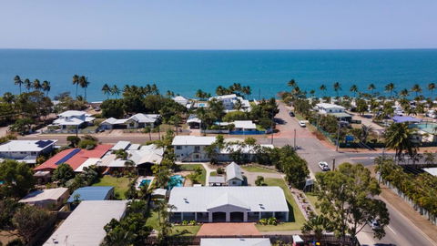 Palm View Holiday Apartments - Sunshine Coast Tourism 2