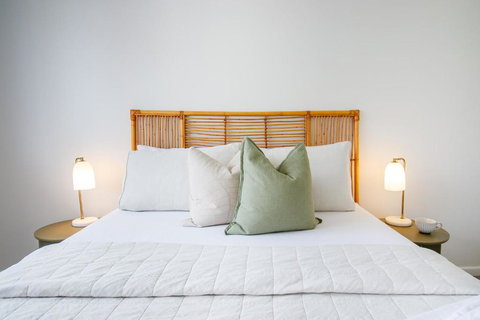 Palms On Tugun - Holiday Sunshine Coast 1