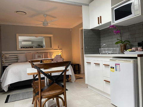 Paperbark Bed & Breakfast - Sunshine Coast Tourism 1