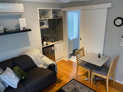 Paperbark Bed & Breakfast - Sunshine Coast Tourism 0