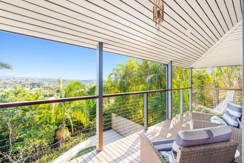 Paradise Palms - Resort Retreat With Panoramic Views - Sunshine Coast Tourism 3