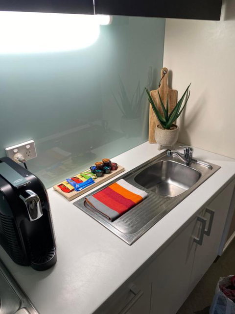 Paris Lorne - Sunshine Coast Tourism 3